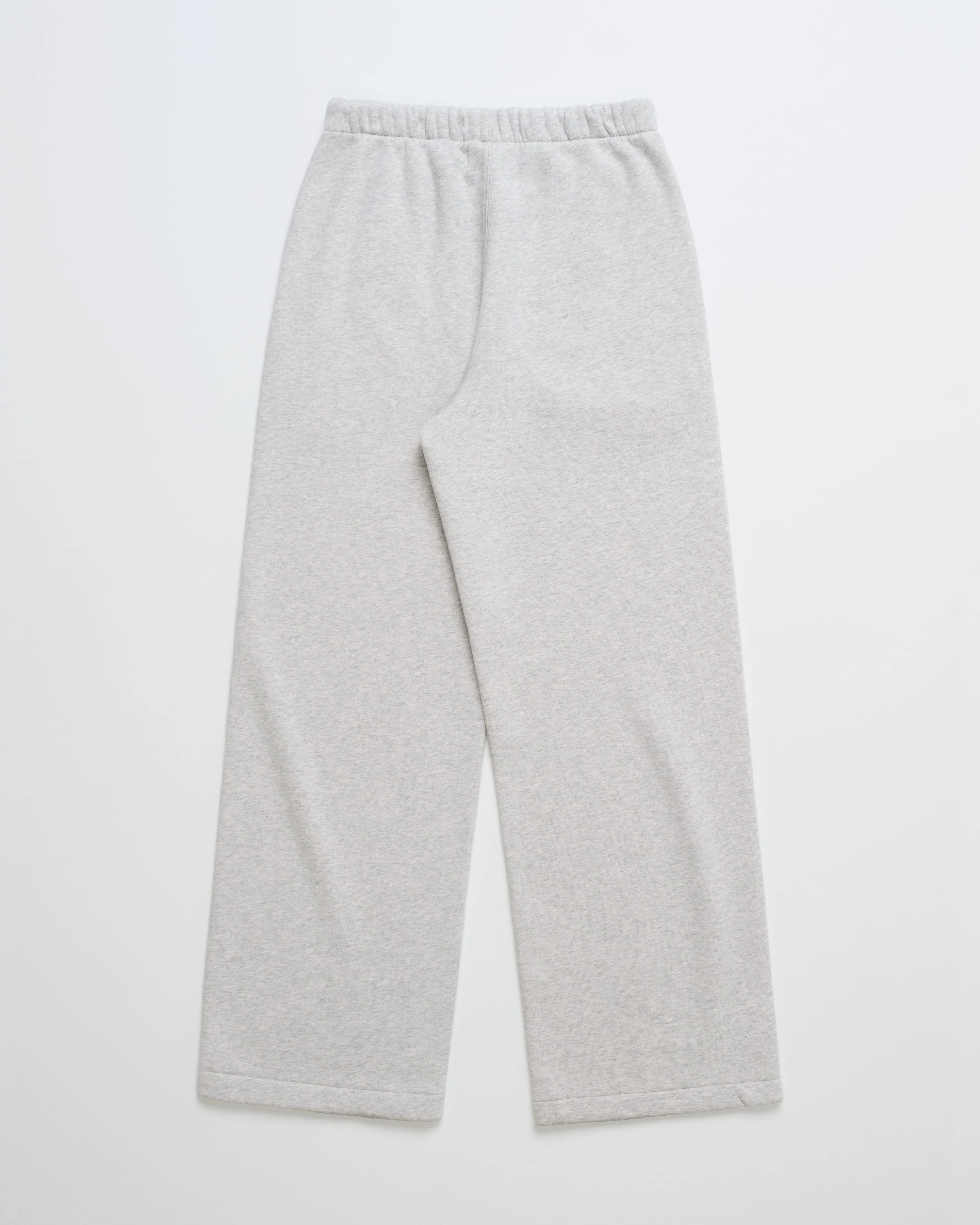 5733-hello-kitty-heart-midweight-straight-sweatpant-4.webp Hello Kitty® Heart Midweight Straight Sweatpant